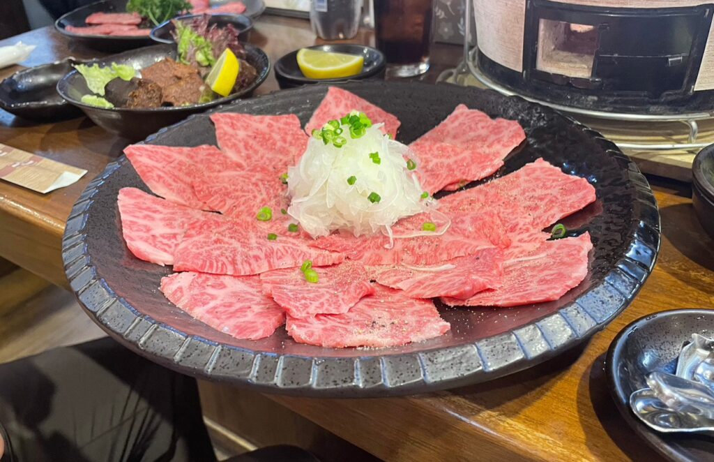 炭火焼肉やまもと